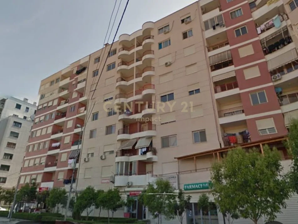 Tirane, jepet me qera apartament 1+1 Kati 8, 75 m² 400 € (Yzberish)