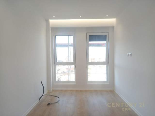 Tirane, jepet me qera apartament 1+1+BLK Kati 9, 57 m² 400 Euro (21 dhjetori)