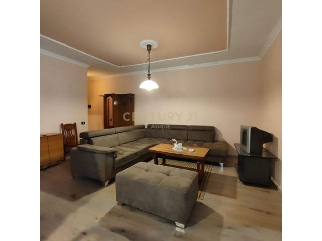 Tirane, shitet apartament 2+1+BLK Kati 4, 92 m² 127.000 Euro (rruga medar shtylla)
