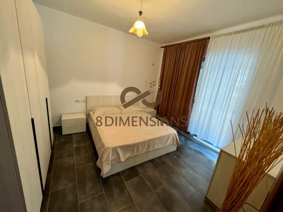 Tirane, jepet me qera apartament 2+1+Ballkon Kati 1, 72 m² 550 € (astir)