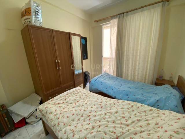 Tirane, shitet apartament 2+1+A+BLK Kati 4, 100 m² 137.000 Euro (Bulevardi Bajram Curri, Pallatet Agimi)