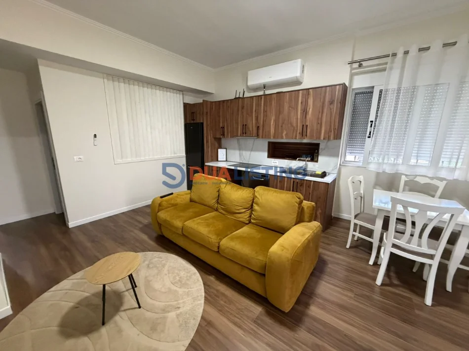 Tirane, jepet me qera apartament 2+1 , 90 m² 850 € (Kopshti Zoologjik)