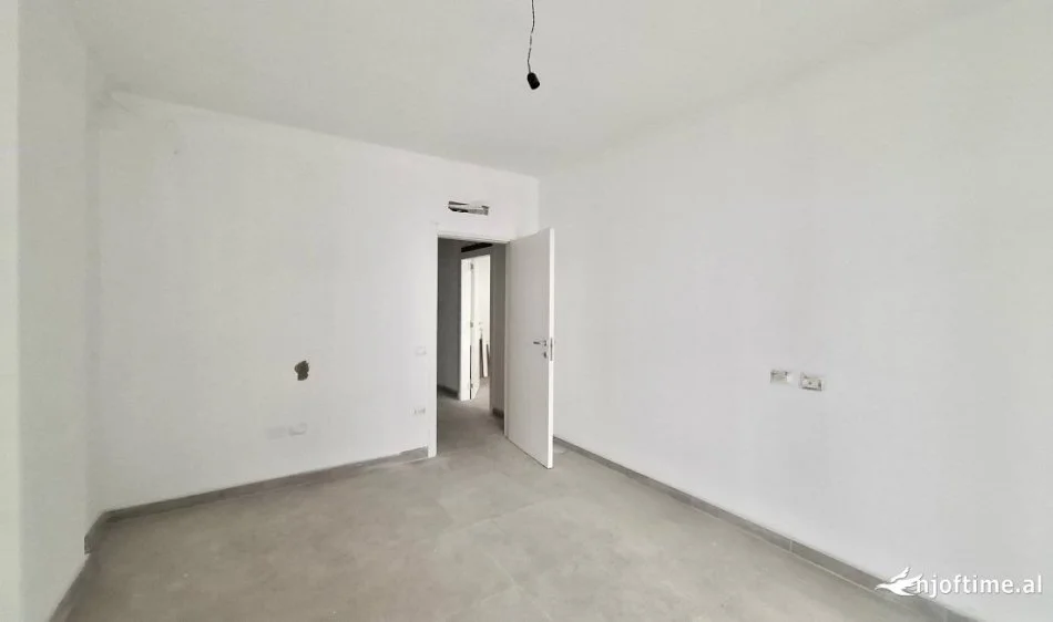 Shtepi ose Zyre me Qera: Hera e Pare me Qera 1+1+1 Post Parkimi - 📍 Liqeni i Thate | Bosh - Kt.1 * Pllt v 2025 ((((500€/muaj))))****