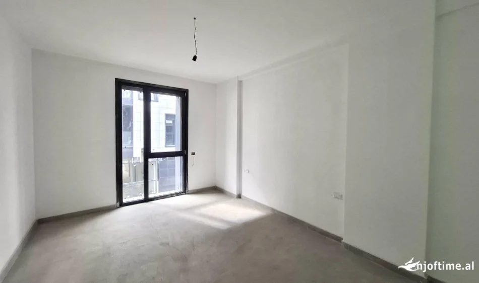 Shtepi ose Zyre me Qera: Hera e Pare me Qera 1+1+1 Post Parkimi - 📍 Liqeni i Thate | Bosh - Kt.1 * Pllt v 2025 ((((500€/muaj))))****