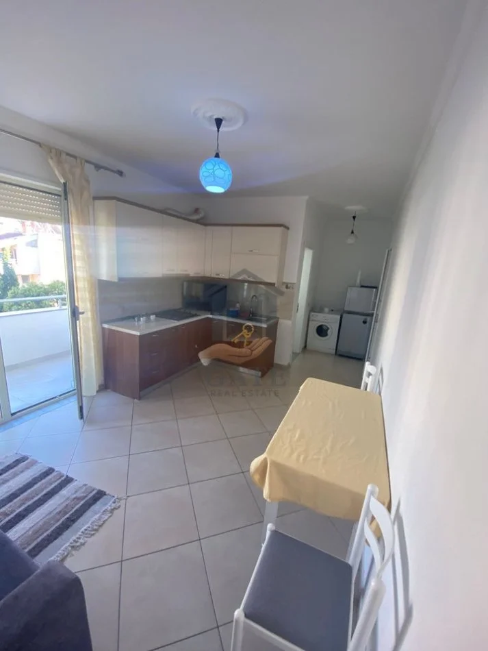 Durres, jepet me qera apartament 1+1 Kati 3, 56 m² 300 € 