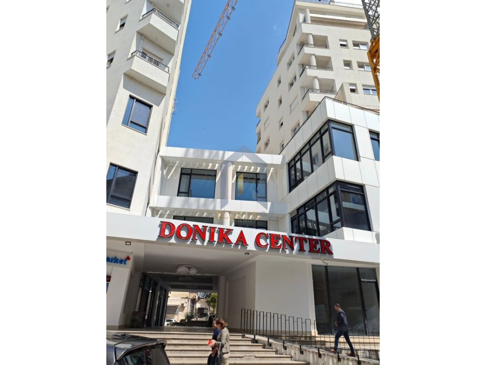 Tirane, jepet me qera garsonier 1+1 Kati 4, 40 m² 650 € 