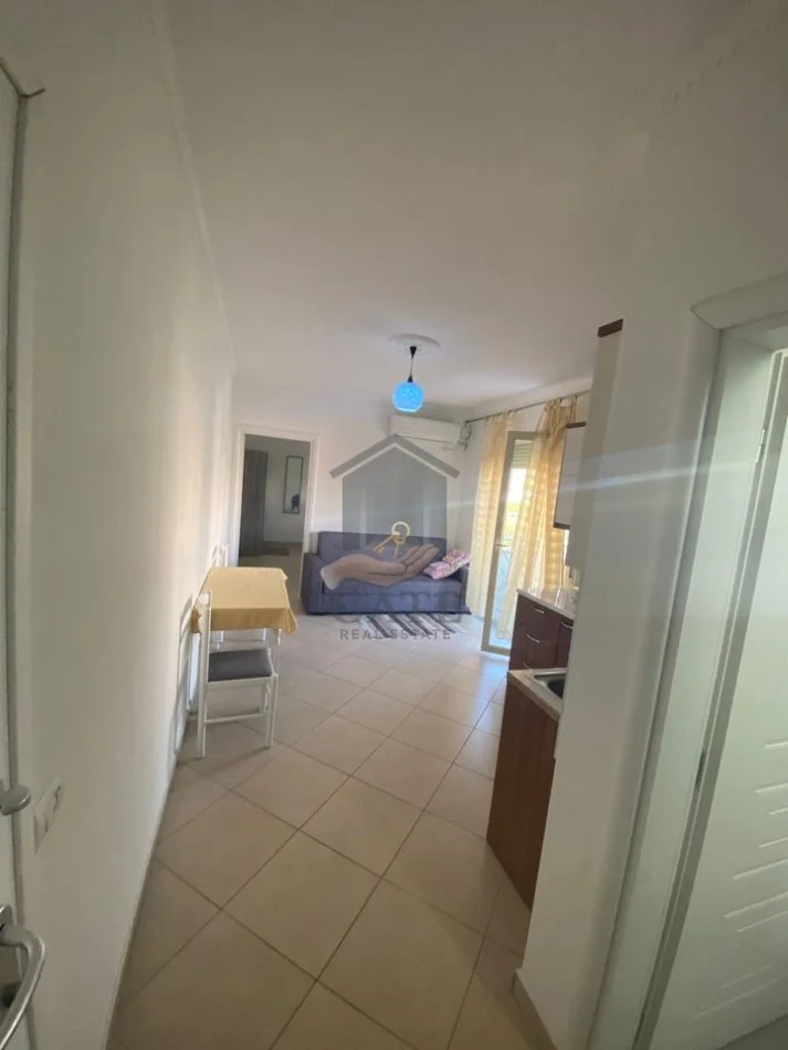 Durres, jepet me qera apartament 1+1 Kati 3, 56 m² 300 € 