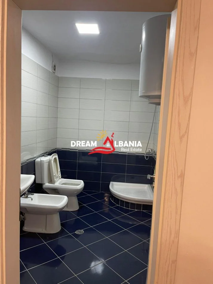 Tirane, jepet me qera apartament 2+1 Kati 8, 120 m² 550 € (Astir)