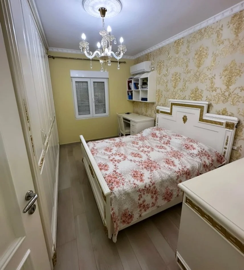 Tirane, shitet apartament 2+1 Kati 4, 73 m² 165.000 € (Rr Bardhyl)