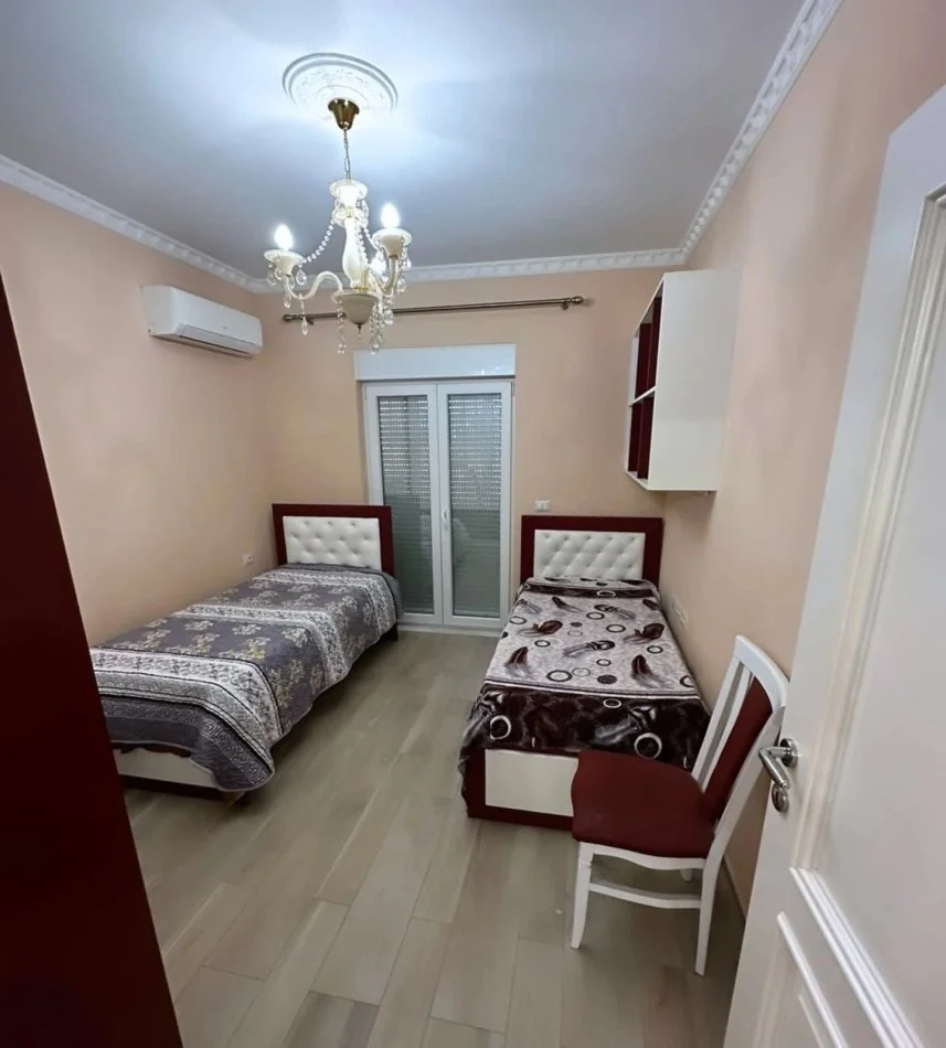 Tirane, shitet apartament 2+1 Kati 4, 73 m² 165.000 € (Rr Bardhyl)