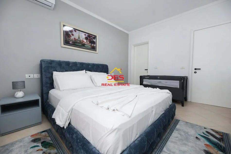 Vlore, shitet garsonier 1+1+Ballkon Kati 2, 76 m² 210.000 € (Rruga Dhimitër Konomi)