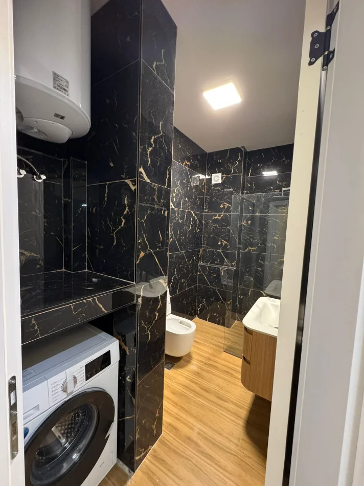 Qera, Apartament 2+1+Post Parking , Kopshti Botanik , Tiranë - 1200€ | 75 m²