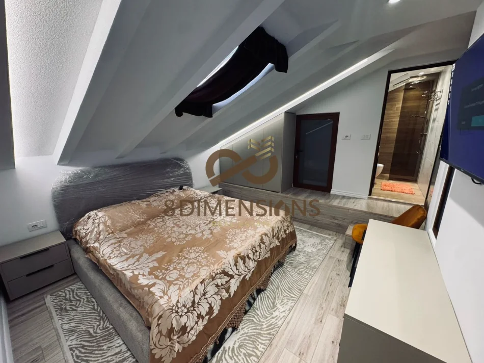 Tirane, jepet me qera apartament duplex 1+1+Ballkon Kati 3, 60 m² 650 € (rruga e dibres)