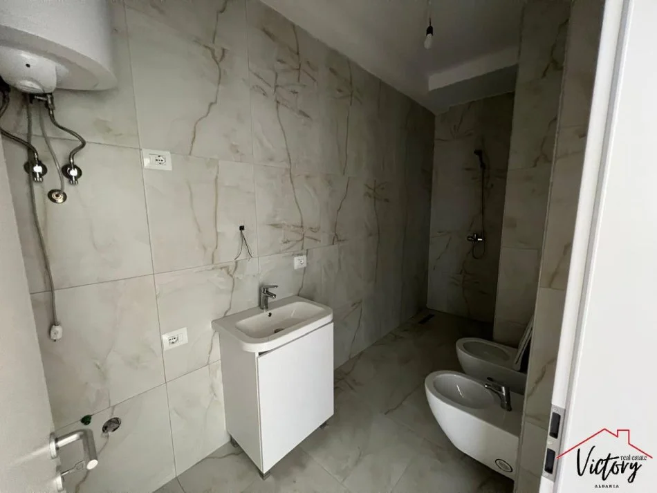 Apartament 1+1 per shitje tek Kompleksi Marga, prane Bulevardit te Ri.