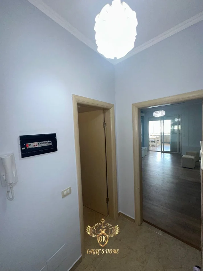 Durres, shes apartament 2+1+Aneks+Ballkon Kati 1, 135.000 € (• 2+1+2 me Verande 069 20 39 456 069 20 39 456 Ish Urtja • 135.000€)