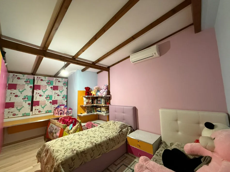 Tirane, shitet apartament duplex 3+1+Ballkon Kati 7, 373 m² 275.000 € (fresku) 530581008-81