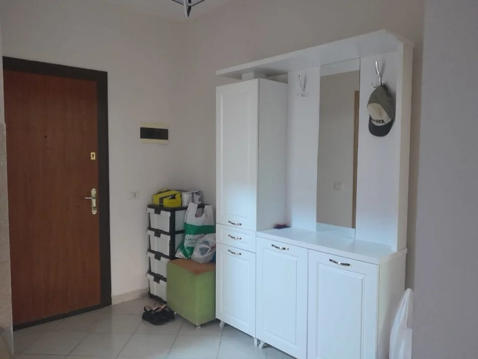 Durres, jepet me qera apartament 1+1+Ballkon Kati 2, 75 m² 400 € (Ura Dajlanit Durres • 400€ neto +355 069 20 39 456)