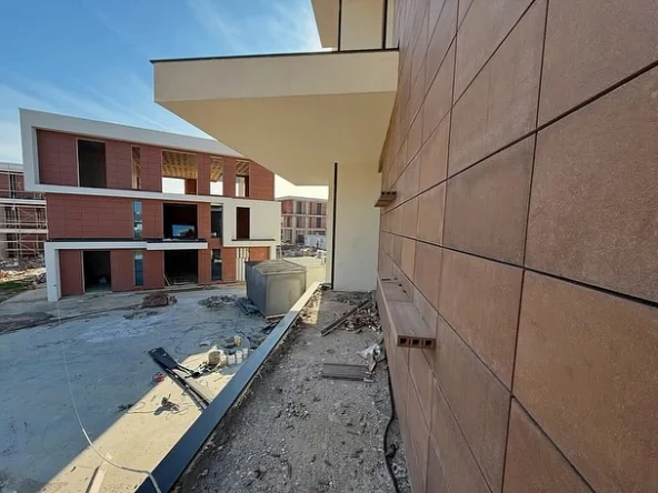 Tirane, shitet apartament 2+1+Ballkon Kati 1, 146 m² (Teg)