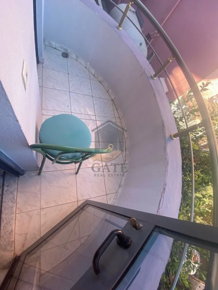 Durres, jepet me qera garsonier 1+1 Kati 2, 40 m² 220 € 