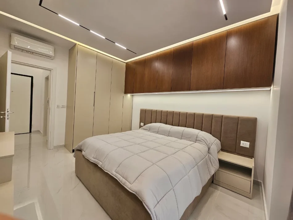 Tirane, jepet me qera apartament 1+1 Kati 3, 78 m² 800 € (Zogu zi)