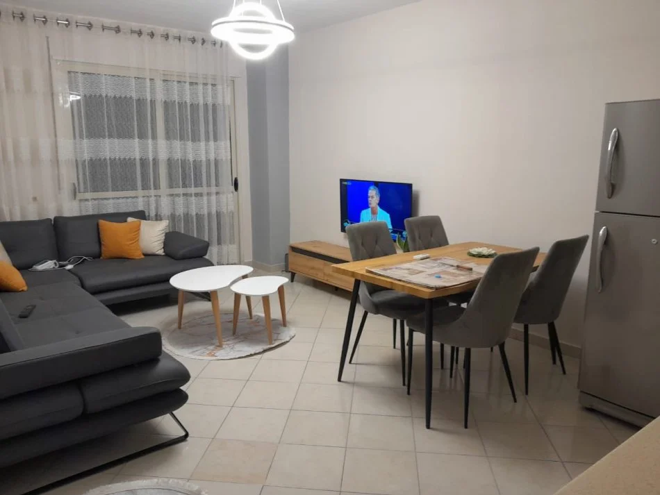 Durres, jepet me qera apartament 1+1+Ballkon Kati 2, 75 m² 400 € (Ura Dajlanit Durres • 400€ neto +355 069 20 39 456)