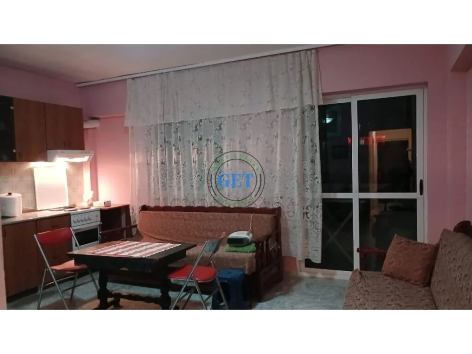 Durres, jepet me qera 1+1 Kati 7, 60 m² 250 € (Plazh Iliria, Durrës)
