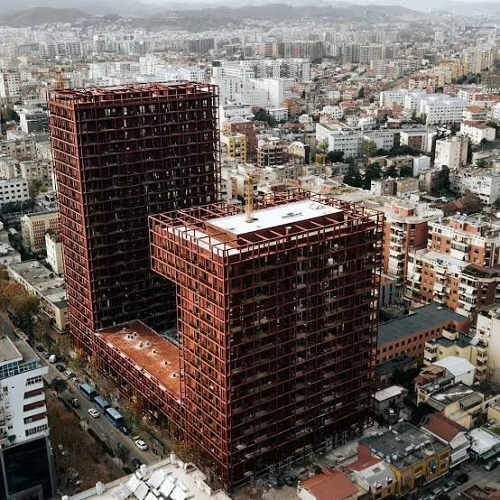 Tirane, shitet garazh | post parkimi Kati -2, 40.000 € (rruga e kavajes , 21 dhjetori)