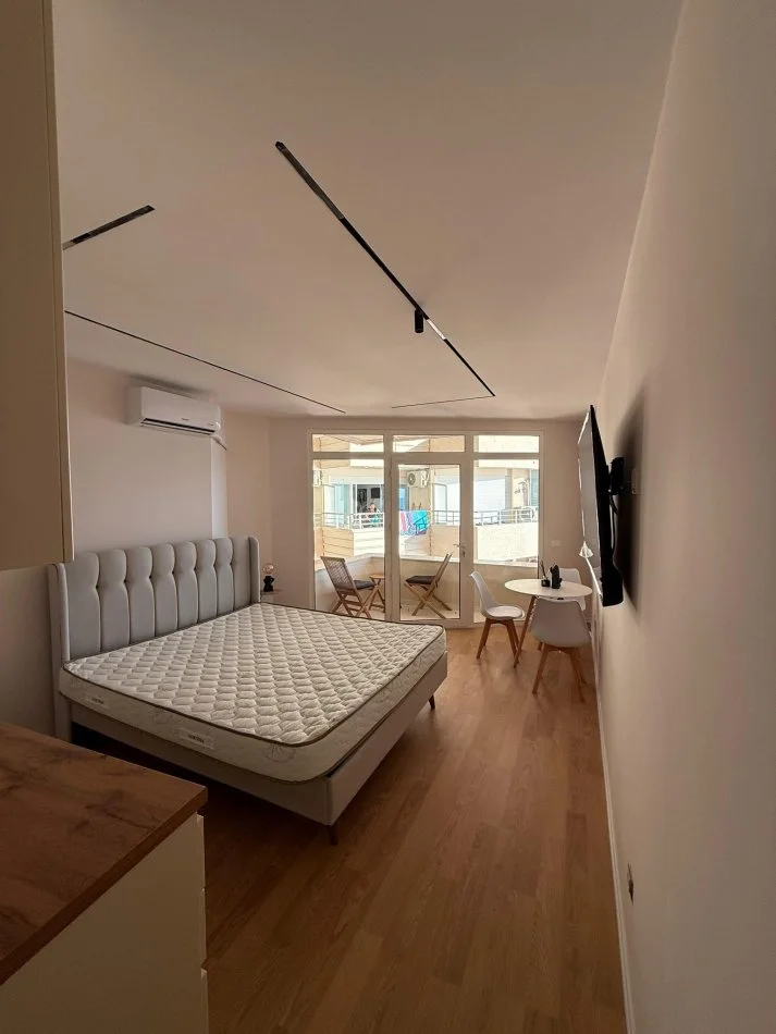 Durres, shes apartament 1+1 Kati 15, 88.000 € (355 069 20 39 456 PAMJE DETI)