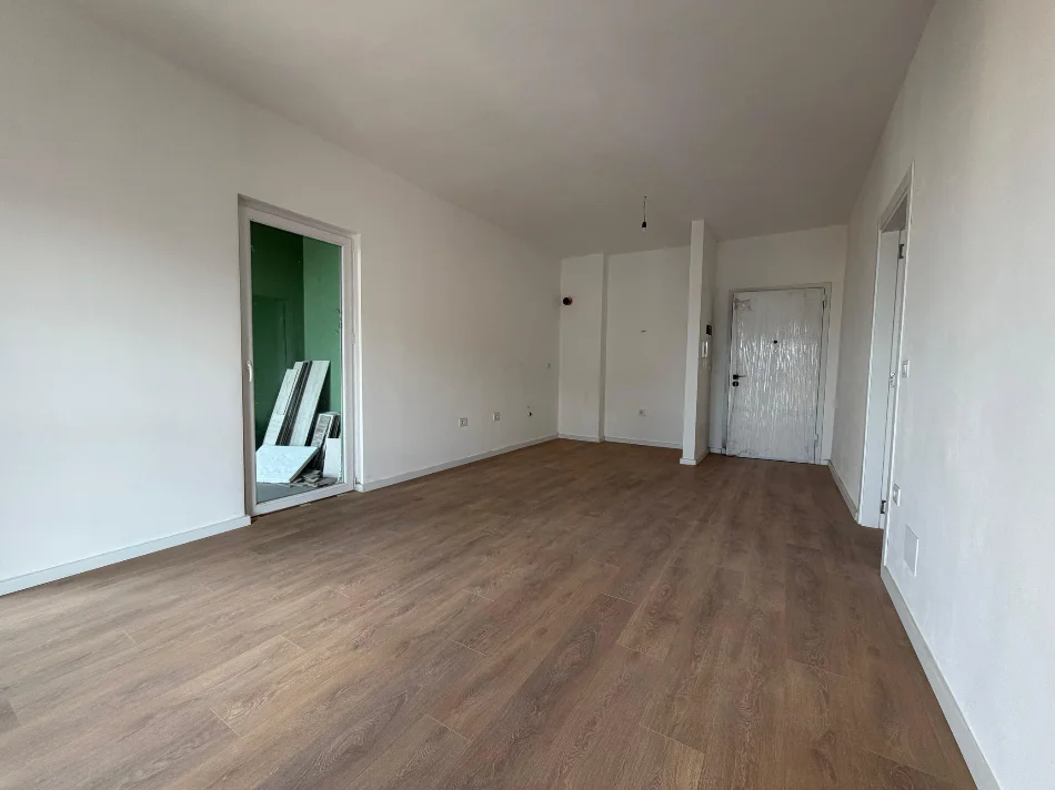 Tirane, shitet apartament 2+1+Ballkon , 95 m² 125.000 € (Ish Dogana - Tirana Entry 2)