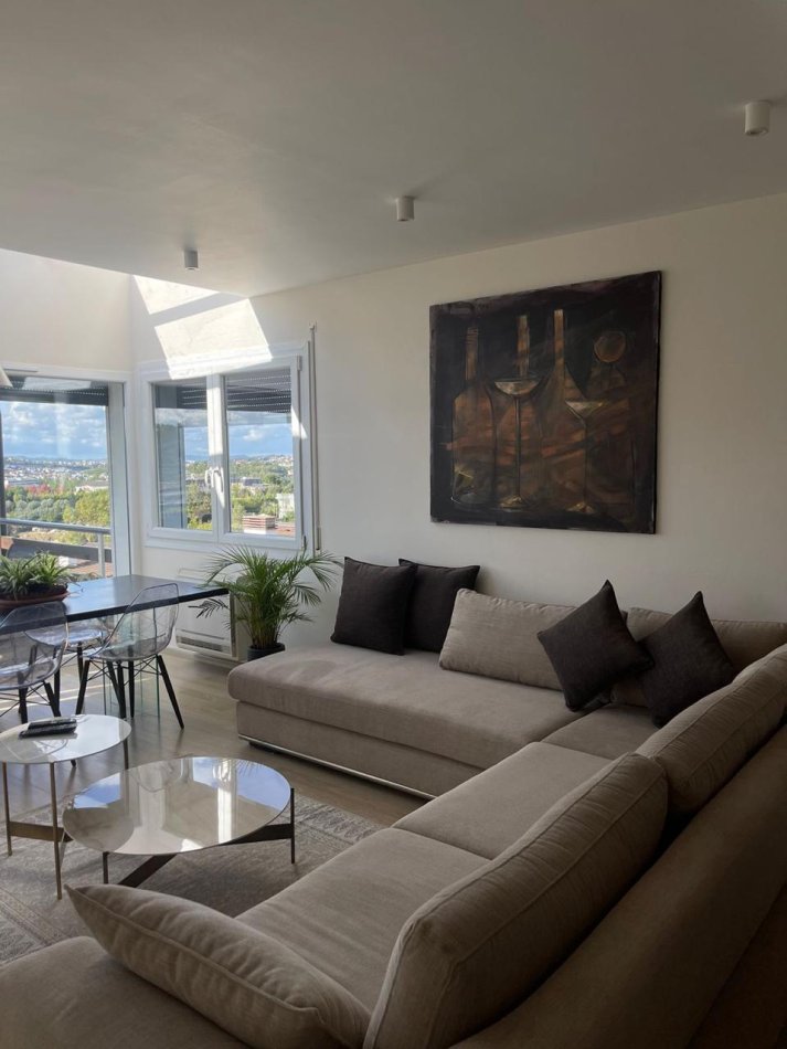Tirane, shes apartament 2+1+Ballkon Kati 2, 126 m² 370.000 € (Long Hill Residence)