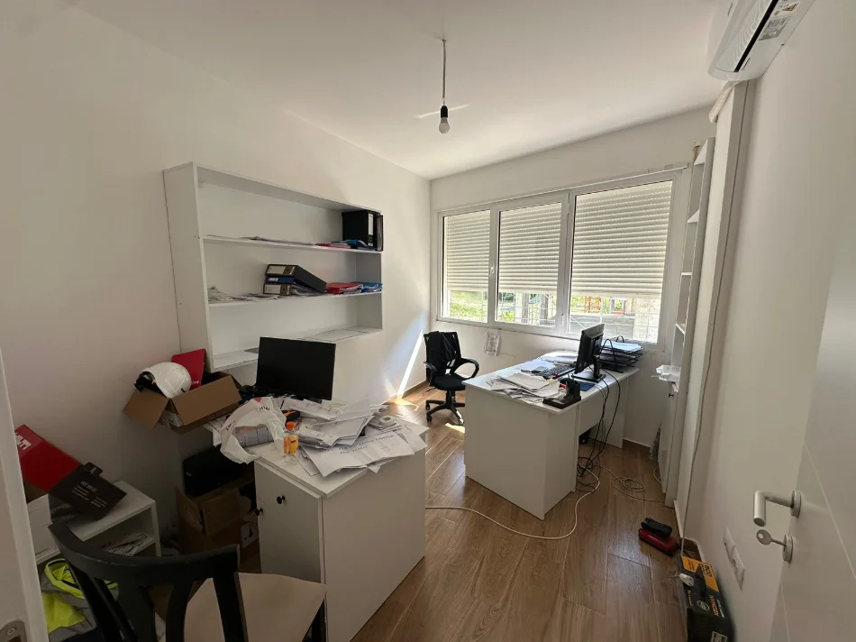Tirane, shitet apartament 2+1+Ballkon Kati 2, 101 m² 225.000 € (Rruga Selite e Vjeter)