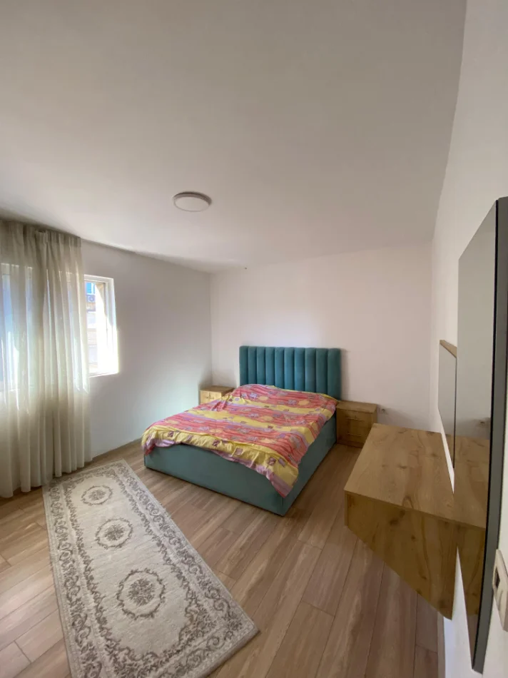 Tirane, jepet me qera apartament 2+1 Kati 3, 74 m² 600 € (21 Dhjetori)