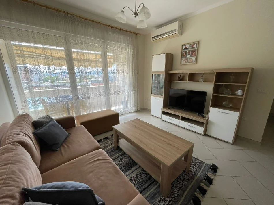 Tirane, jepet me qera apartament 2+1 Kati 6, 76 m² 750 € (Perball Delijorgjit)