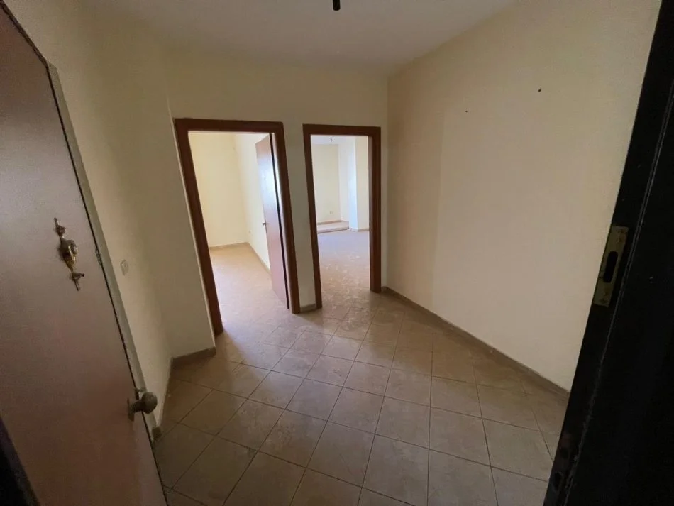 Durres, shitet apartament 1+1+Ballkon Kati 6, 70 m² 75.000 € 