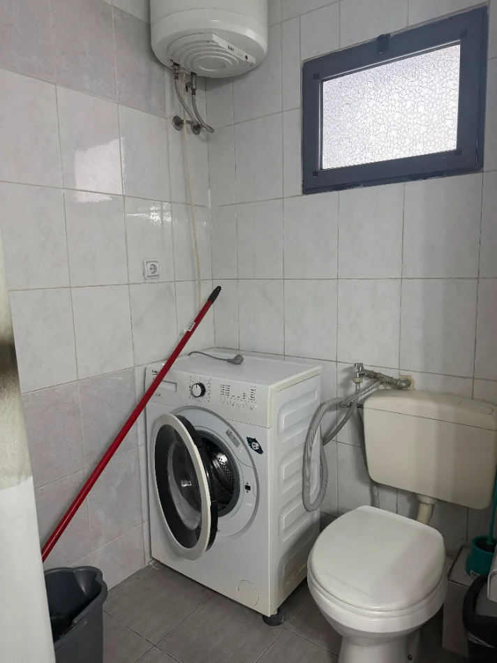 Tirane, jepet me qera garsonier 1+1 Kati 2, 30 m² 400 € (irfan tomini)