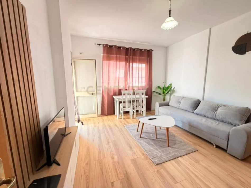 Tirane, shes apartament 1+1 Kati 4, 47 m² 68.000 € (Shkembi i Kavajes)