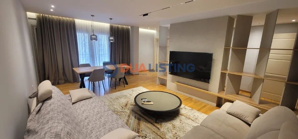 Tirane, jepet me qera apartament 3+1 , 190 m² 2.000 € (Liqeni i Tiranes)
