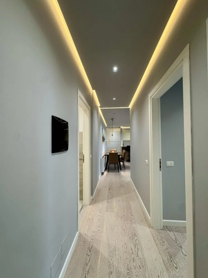 Tirane, jepet me qera apartament 2+1 Kati 1, 102 m² 950 € 