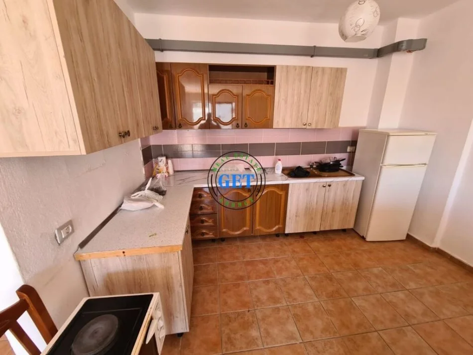 Durres, jepet me qera apartament 1+1 Kati 1, 60 m² 300 € (PLAZH ILIRIA)