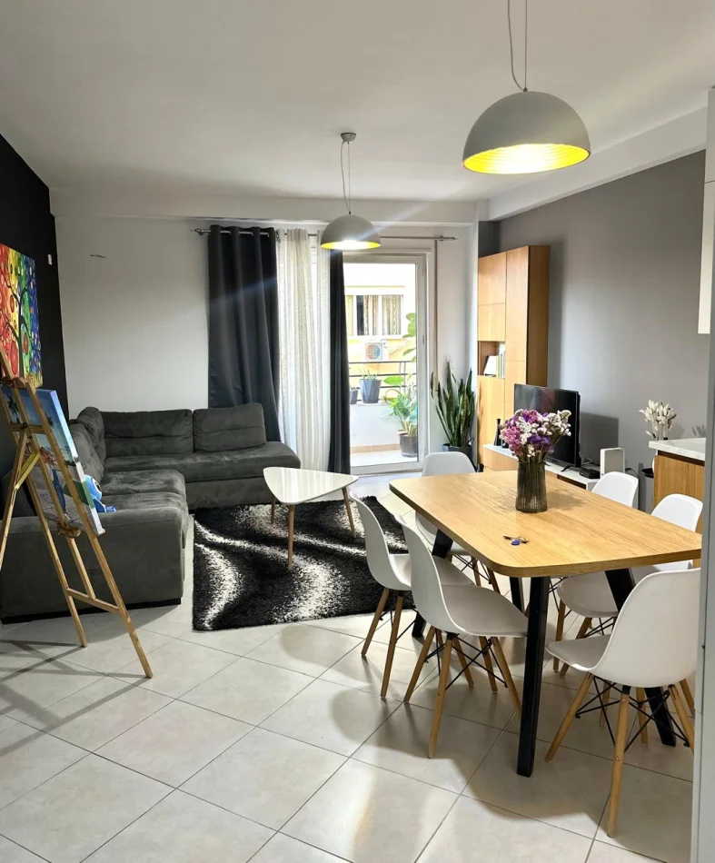 Tirane, jepet me qera apartament 2+1 , 115 m² 770 € (Kodra e Diellit)