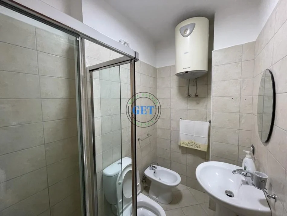 Tirane, jepet me qera apartament 2+1 Kati 6, 120 m² 650 € (Vollga Durres.)