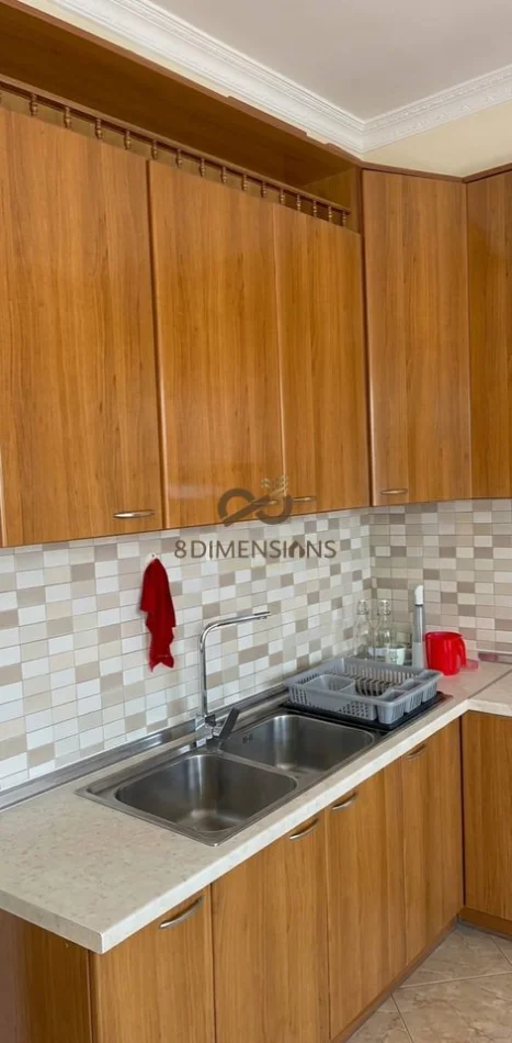Tirane, jepet me qera apartament 1+1+Ballkon Kati 3, 70 m² 550 € (farmacia 10)