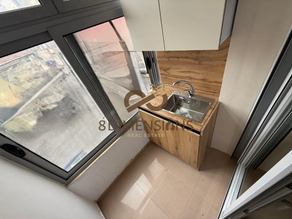 Tirane, jepet me qera apartament 2+1+Ballkon Kati 2, 78 m² 600 € (vasil shanto)