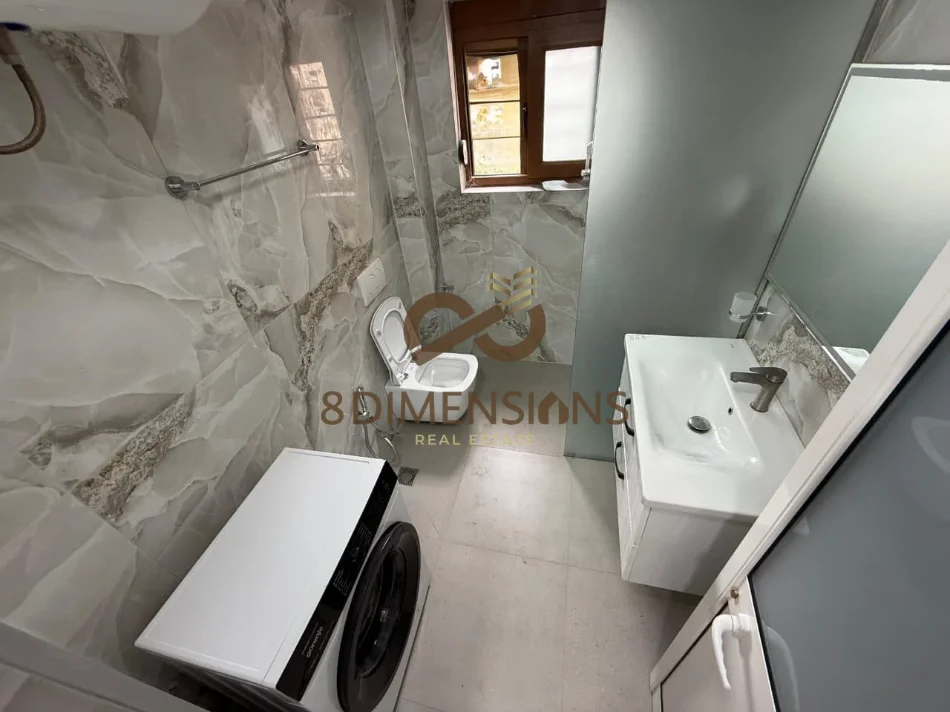 Tirane, jepet me qera apartament 2+1+Ballkon Kati 2, 78 m² 600 € (vasil shanto)