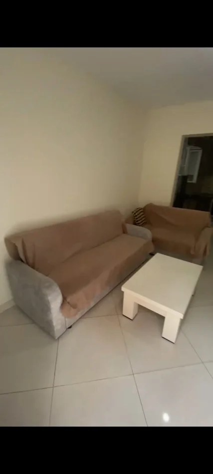 Tirane, jepet me qera shtepi 2+1 Kati 1, 70 m² 300 € (Qytet Studenti)