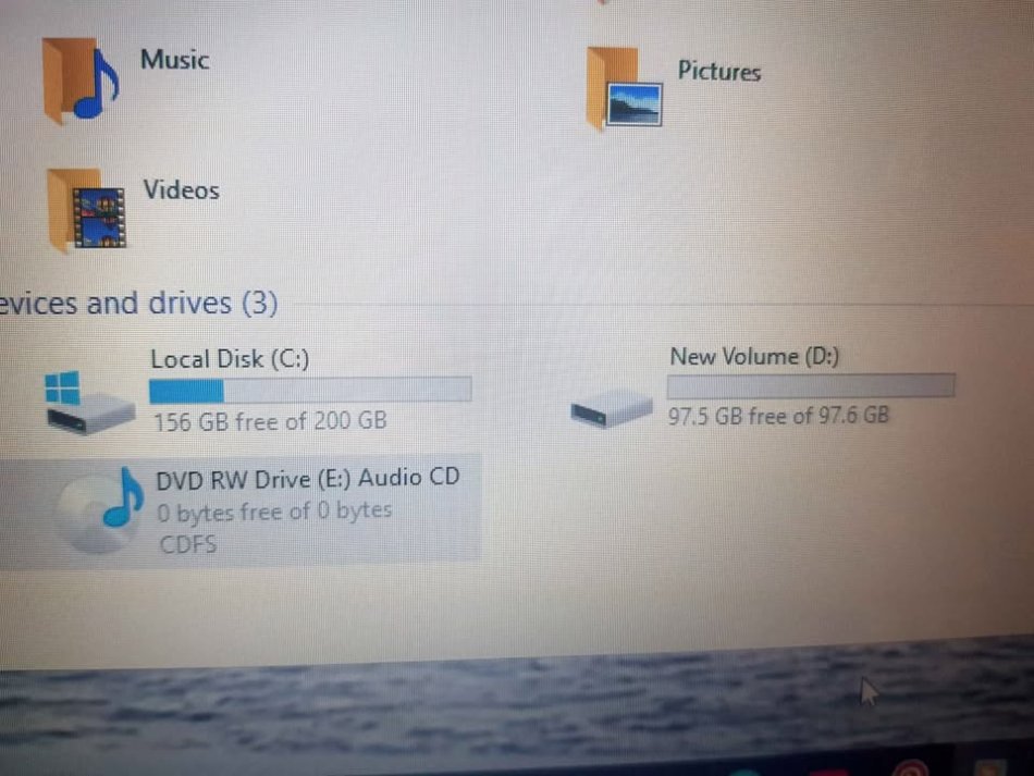 Lushnje, shes Laptop HP COMPAQ .+MAUS+ CANTE. 60 MIJ LEK TE VJETRA