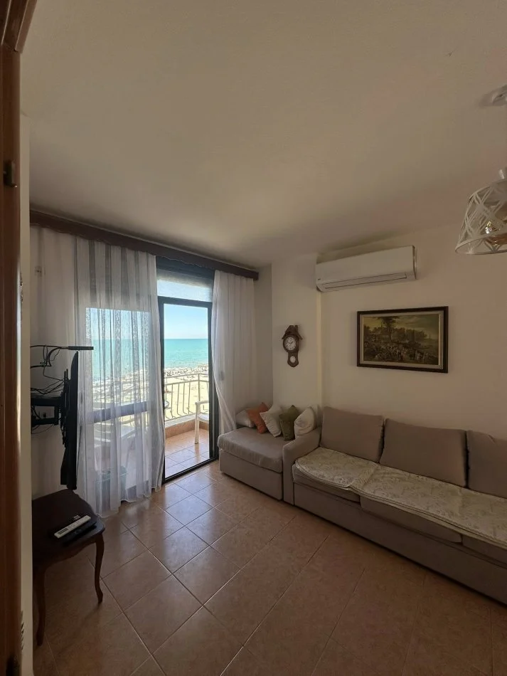 Durres, shes apartament 2+1+Ballkon Kati 3, 55 m² (SUPER APARTMENT FOR SALE FIRST LINE SEA VIEW • 1+1 + balcony)