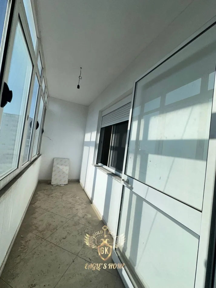 Durres, shes apartament 1+1+Ballkon Kati 8, 66 m² 70.000 € (ISH URT-ja Durres 0692039456)