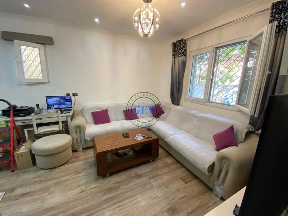 Durres, shitet shtepi Kati 0, 295 m² 195.000 € (UKD)