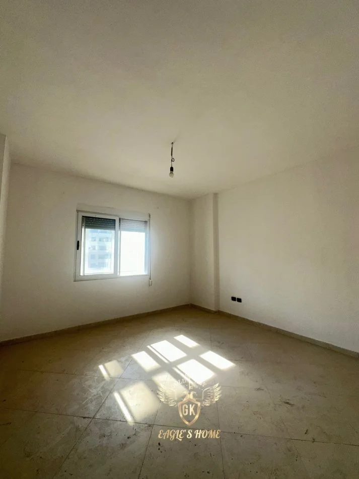 Durres, shes apartament 1+1+Ballkon Kati 8, 66 m² 70.000 € (ISH URT-ja Durres 0692039456)